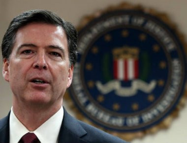 Ισχυρές αναταράξεις στις τάξεις του FBI μετά την απόλυση του Τζέιμς Κόμεϊ